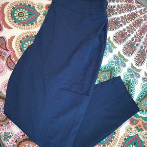Jaanuu scrub set